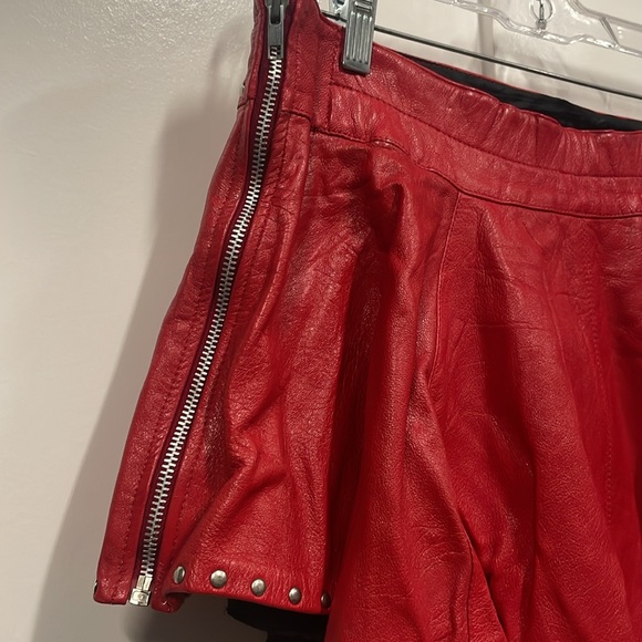 Vintage red leather studded skirt from Germany. Costume. 80s. Sexy. Drag queen - Picture 2 of 6